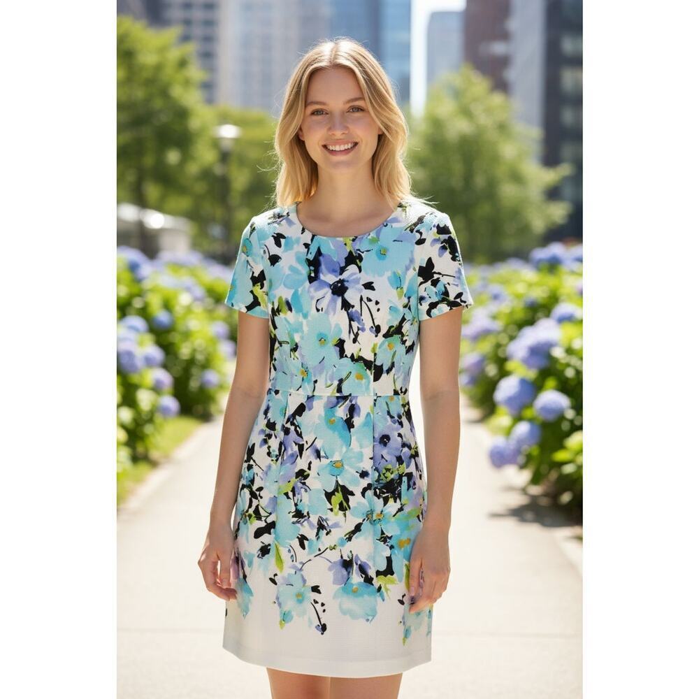 Designer Karl Lagerfeld Blue Floral Printed Short Sleeveless Runway Dress Size 4